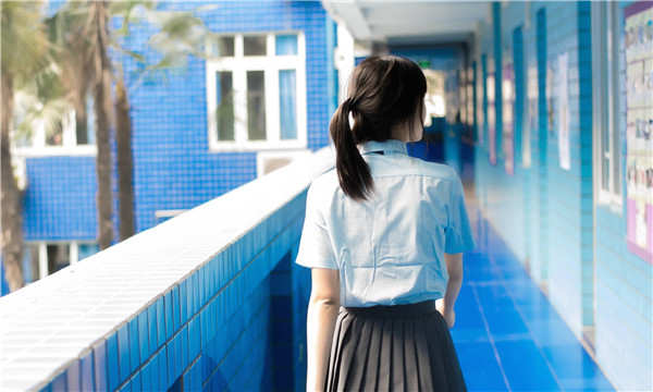 新河如何找到一个可以帮助我生孩子的女人？